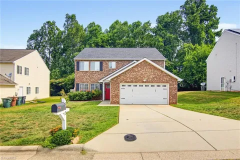 913 Topsail Drive