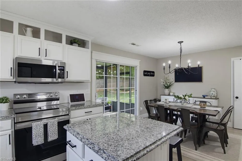 913 Topsail Drive Browns Summit, NC 27214