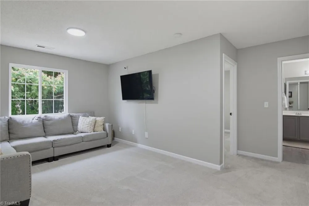 913 Topsail Drive Browns Summit, NC 27214