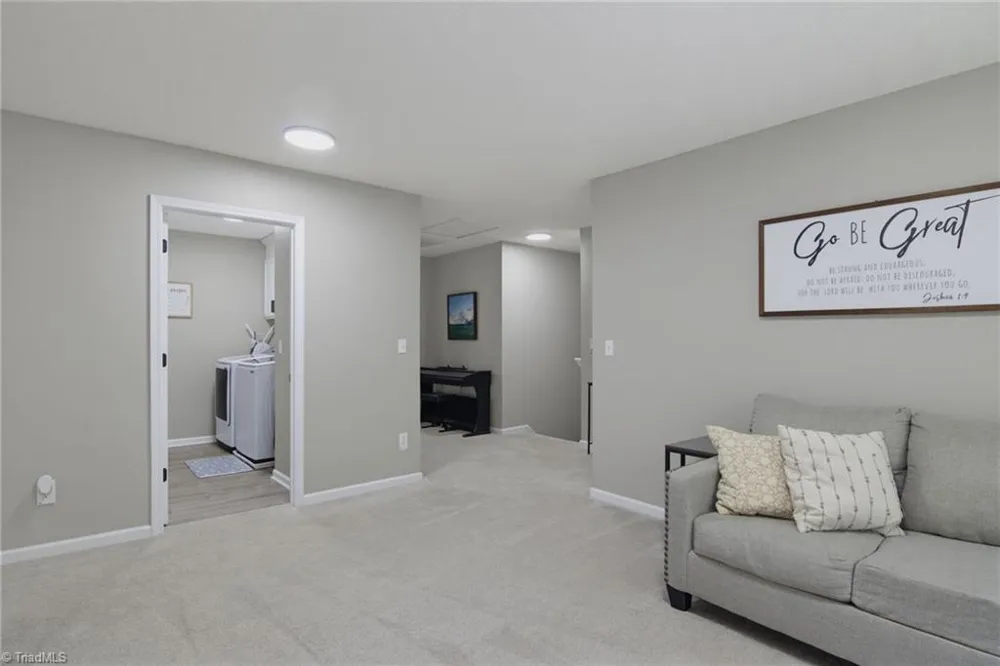 913 Topsail Drive Browns Summit, NC 27214