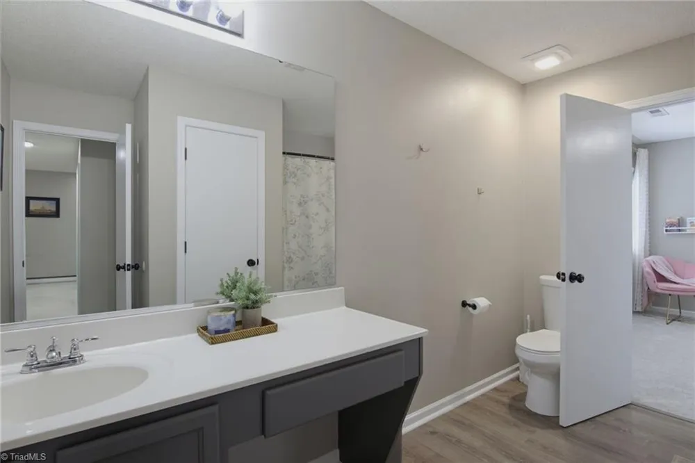 913 Topsail Drive Browns Summit, NC 27214