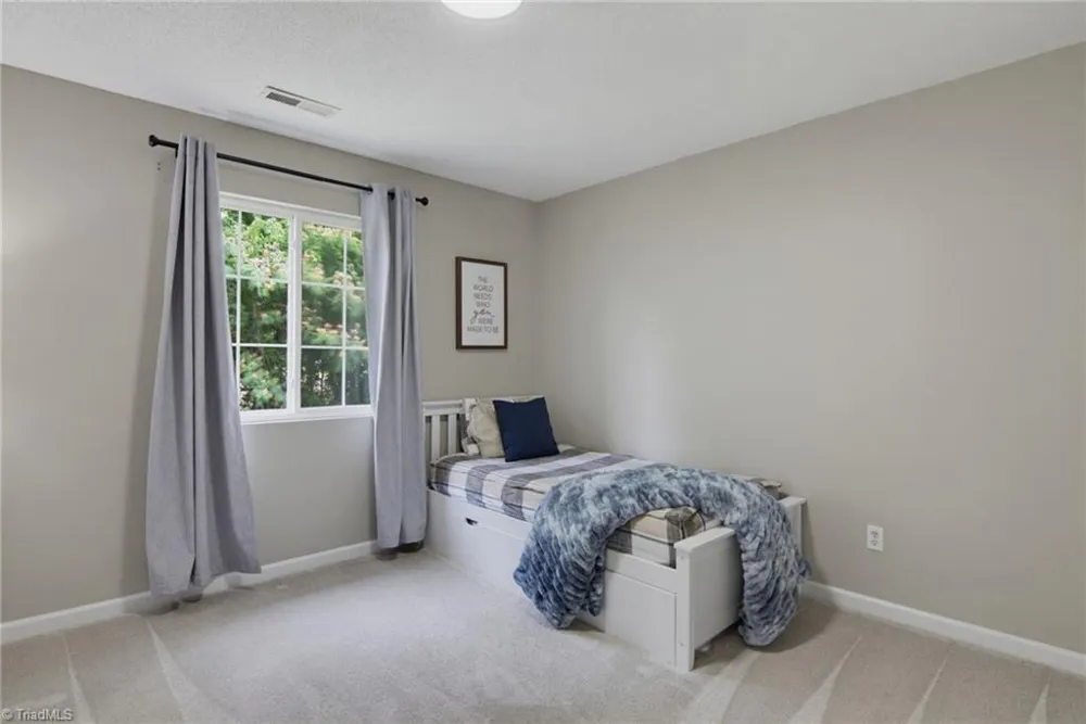 913 Topsail Drive Browns Summit, NC 27214