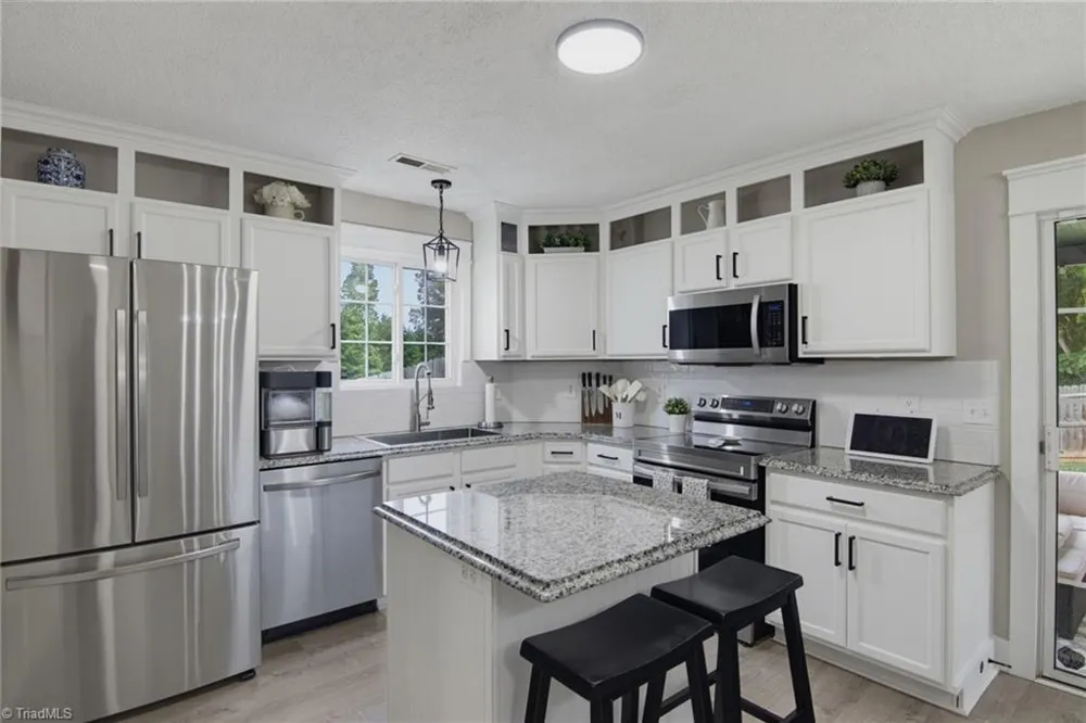 913 Topsail Drive Browns Summit, NC 27214