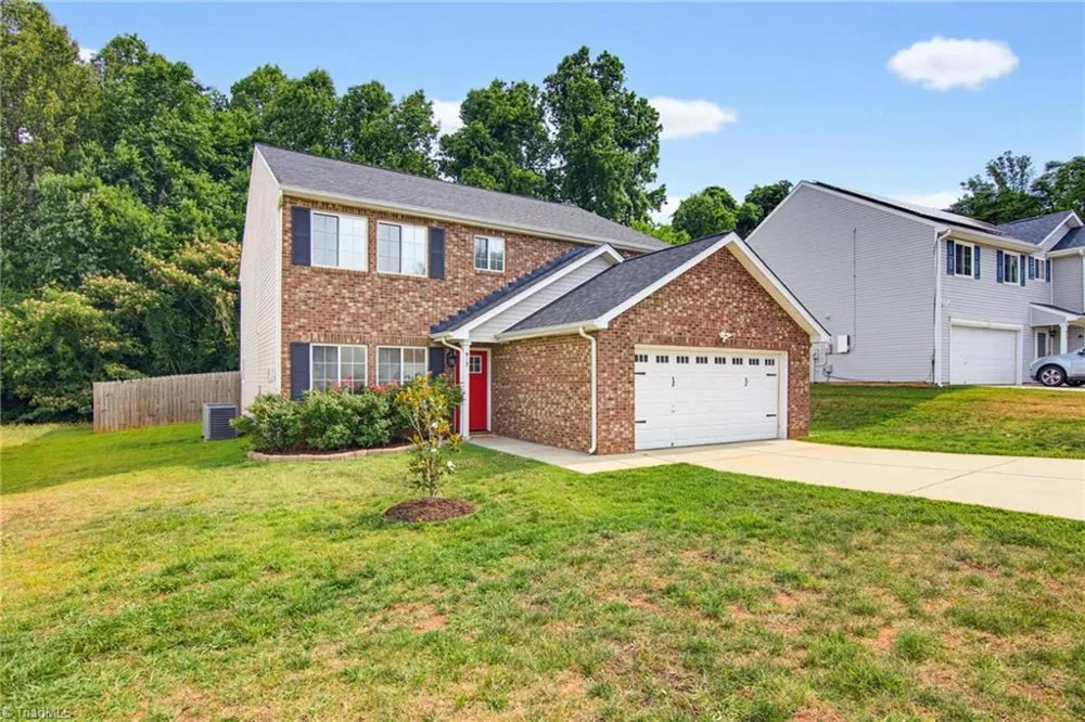 913 Topsail Drive Browns Summit, NC 27214