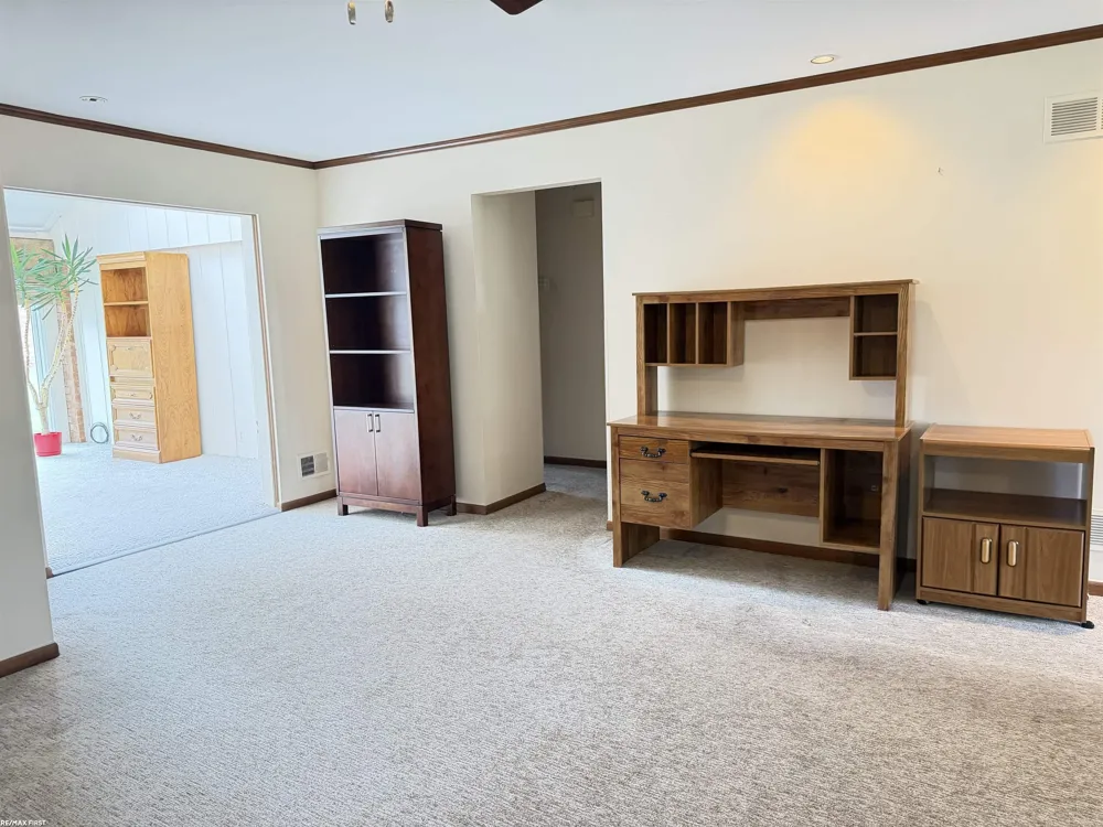 20344 Majestic Boulevard Clinton Charter Township, MI 48036