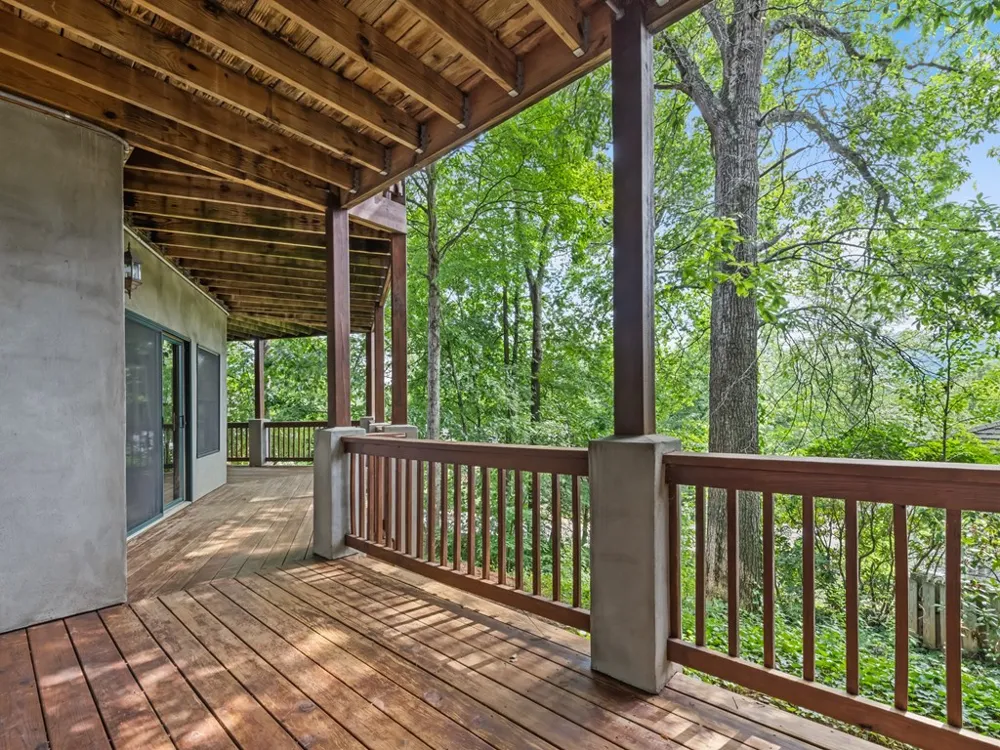 Sarah Court Lake Junaluska, NC 28745