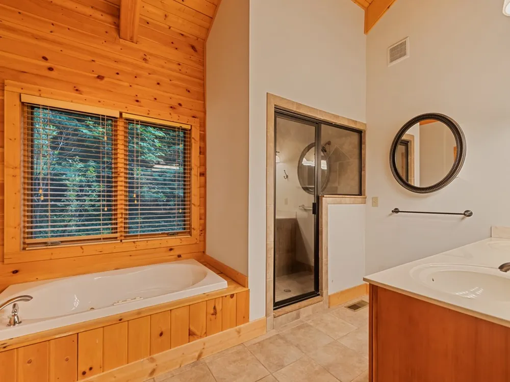 Sarah Court Lake Junaluska, NC 28745