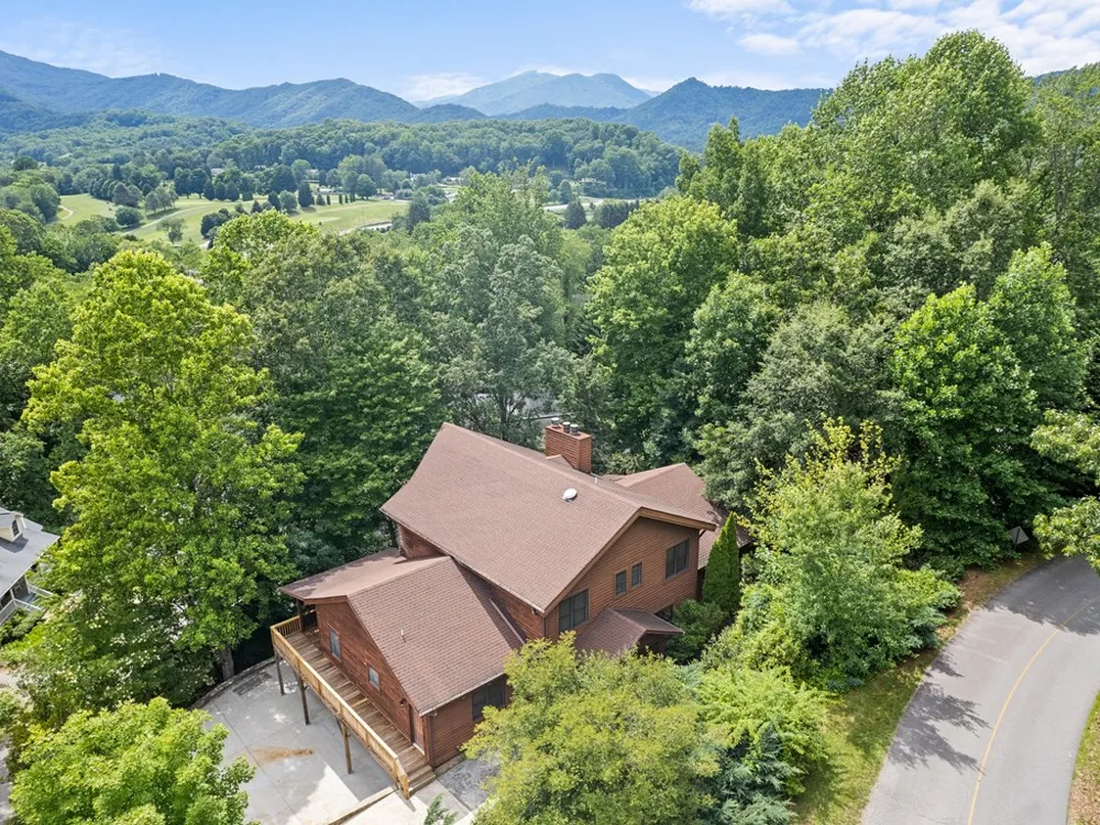 Sarah Court Lake Junaluska, NC 28745