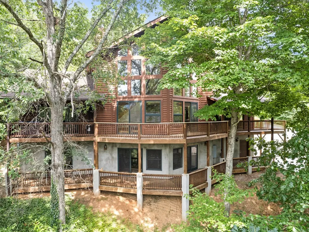 Sarah Court Lake Junaluska, NC 28745