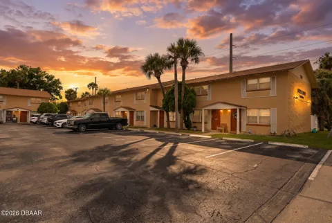 1600 S Palmetto Avenue #115