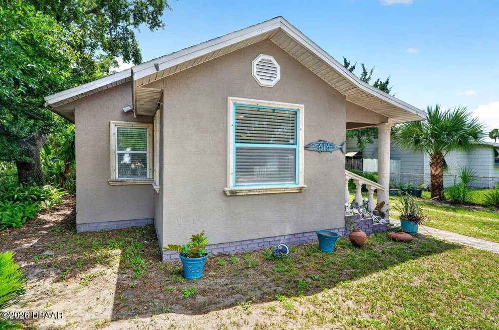 616 Dora Street New Smyrna Beach, FL 32168