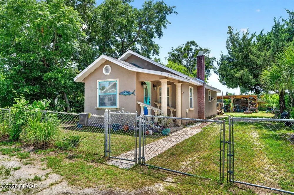 616 Dora Street New Smyrna Beach, FL 32168