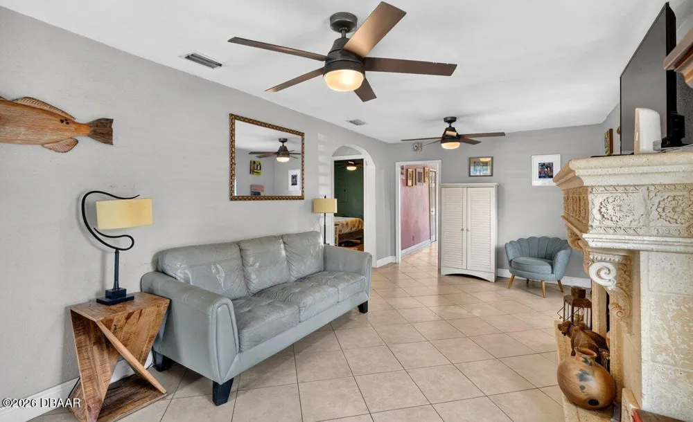 616 Dora Street New Smyrna Beach, FL 32168