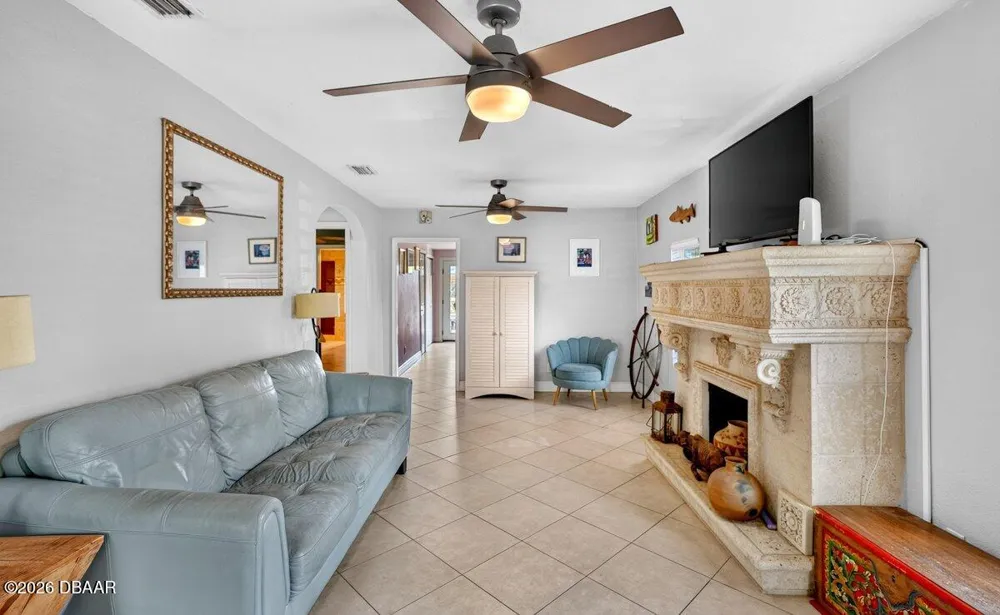 616 Dora Street New Smyrna Beach, FL 32168