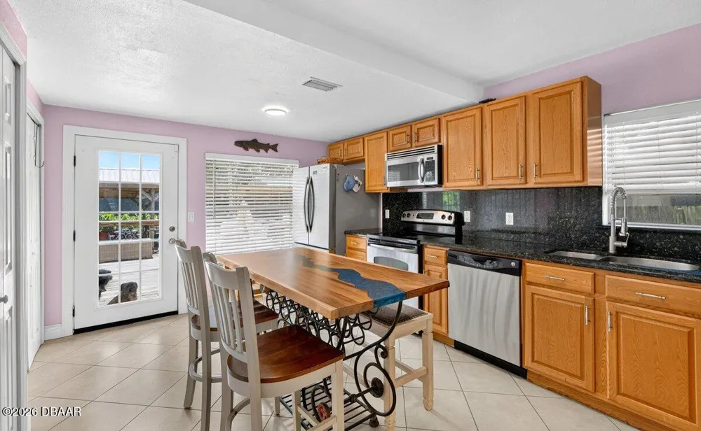 616 Dora Street New Smyrna Beach, FL 32168