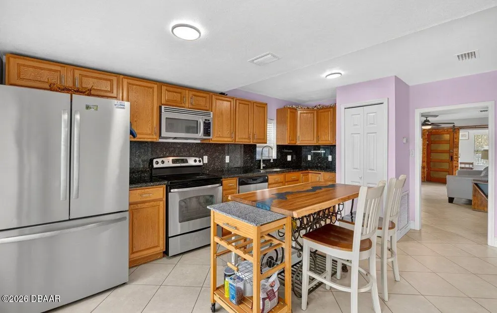 616 Dora Street New Smyrna Beach, FL 32168