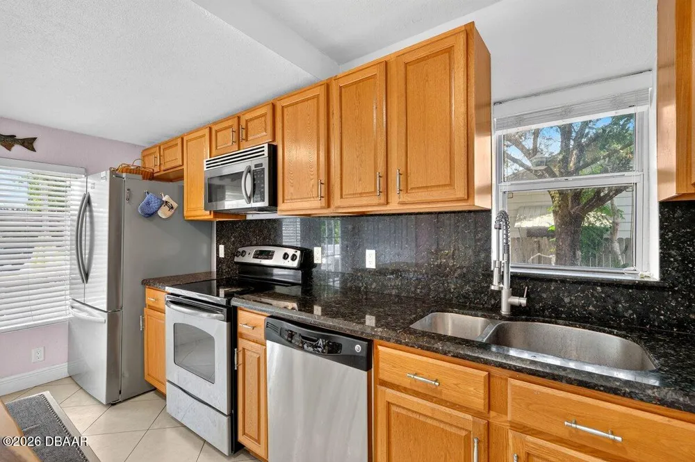616 Dora Street New Smyrna Beach, FL 32168