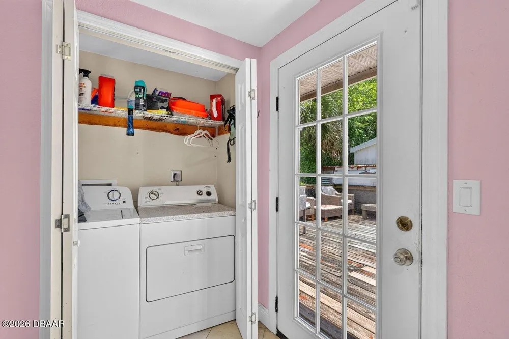 616 Dora Street New Smyrna Beach, FL 32168