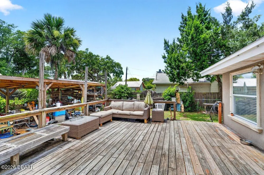 616 Dora Street New Smyrna Beach, FL 32168