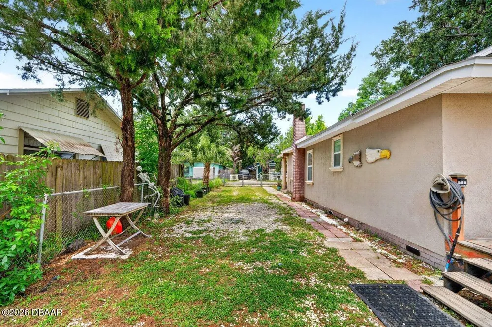 616 Dora Street New Smyrna Beach, FL 32168