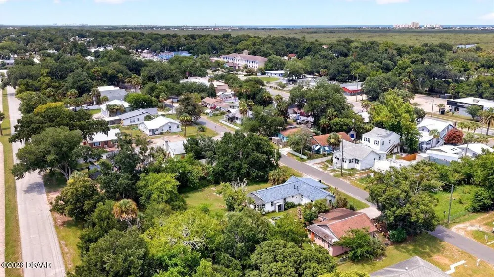 616 Dora Street New Smyrna Beach, FL 32168