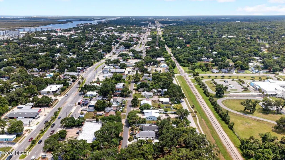 616 Dora Street New Smyrna Beach, FL 32168