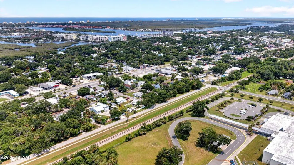 616 Dora Street New Smyrna Beach, FL 32168