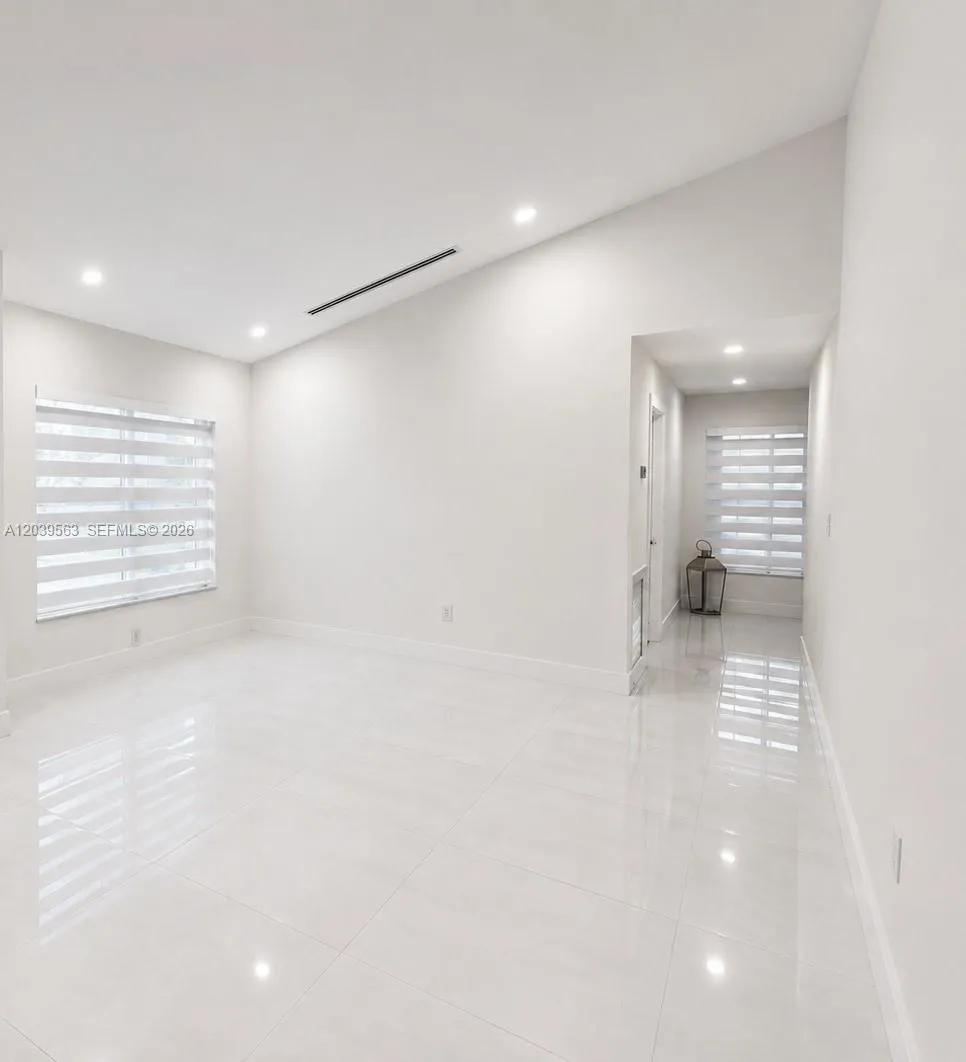 15690 SW 153rd Ct Miami, FL 33187