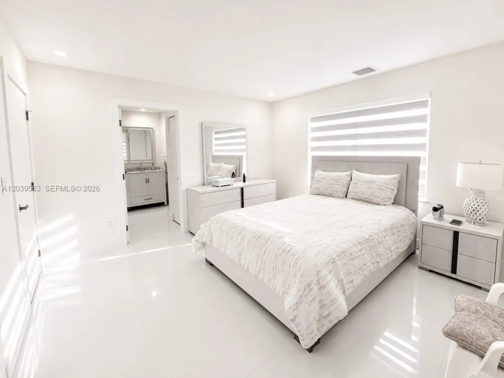15690 SW 153rd Ct Miami, FL 33187