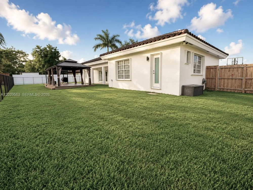15690 SW 153rd Ct Miami, FL 33187