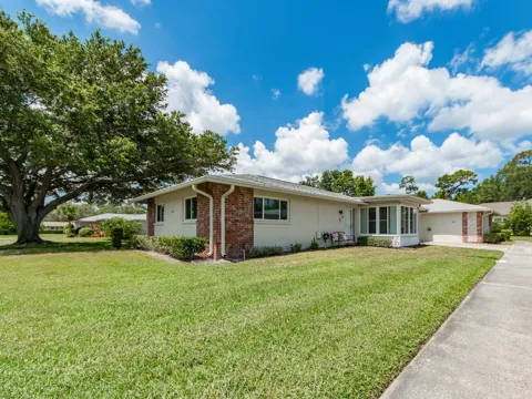 1009 QUEEN ANNE DRIVE #B
