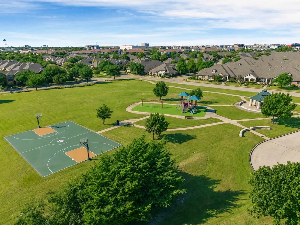 358 Fairlanding Avenue Fairview, TX 75069
