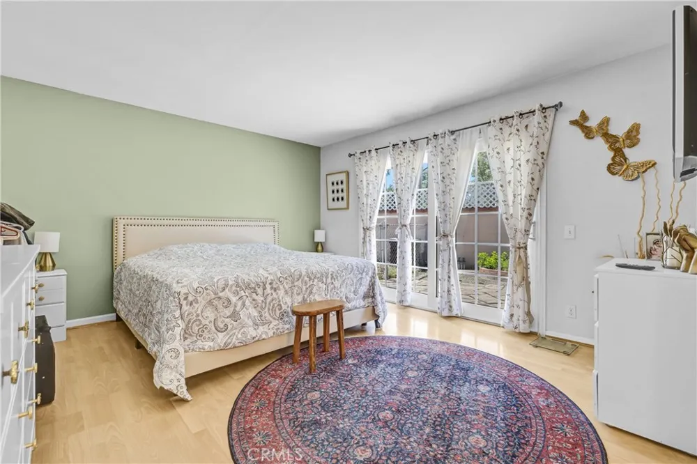 23801 Lindley Mission Viejo, CA 92691