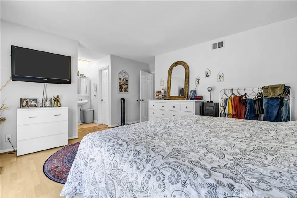 23801 Lindley Mission Viejo, CA 92691