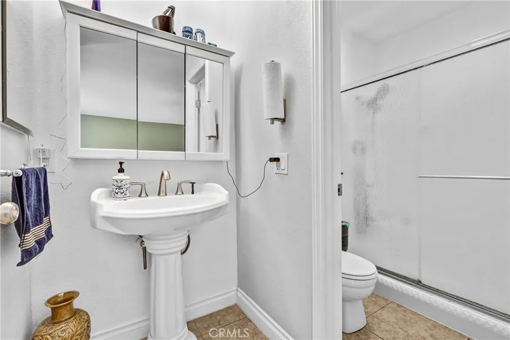 23801 Lindley Mission Viejo, CA 92691