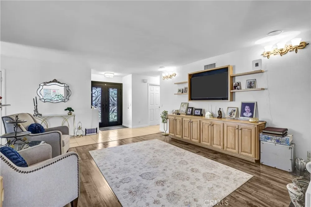 23801 Lindley Mission Viejo, CA 92691