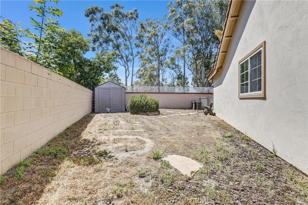 23801 Lindley Mission Viejo, CA 92691