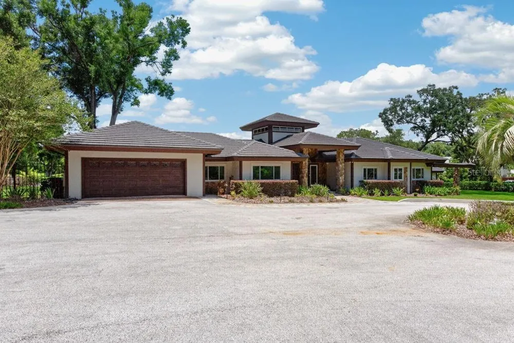 1007 LAKEWOOD DRIVE Brandon, FL 33510