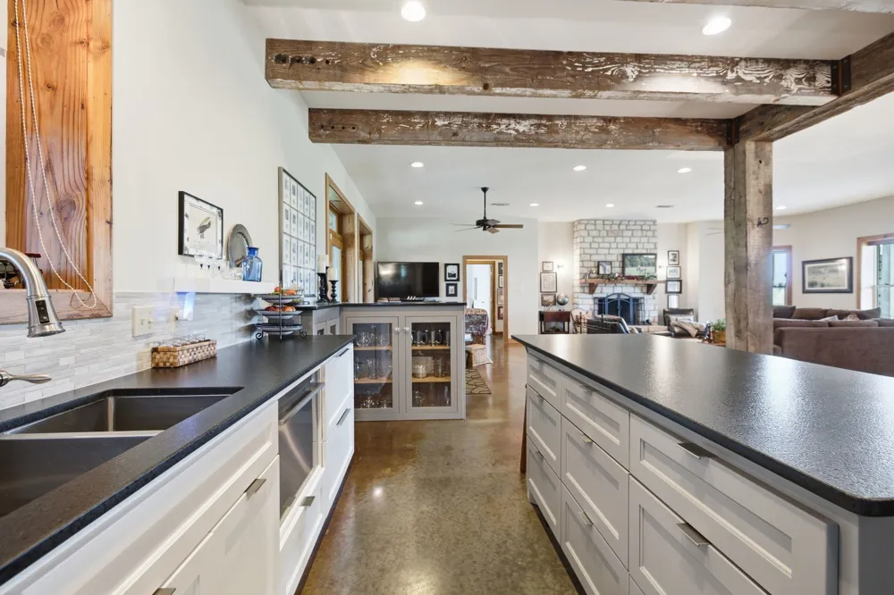 1808 Teller Bell Lane Granbury, TX 76049