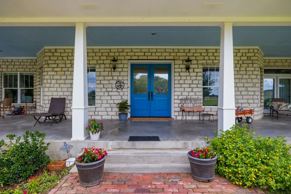 1808 Teller Bell Lane Granbury, TX 76049