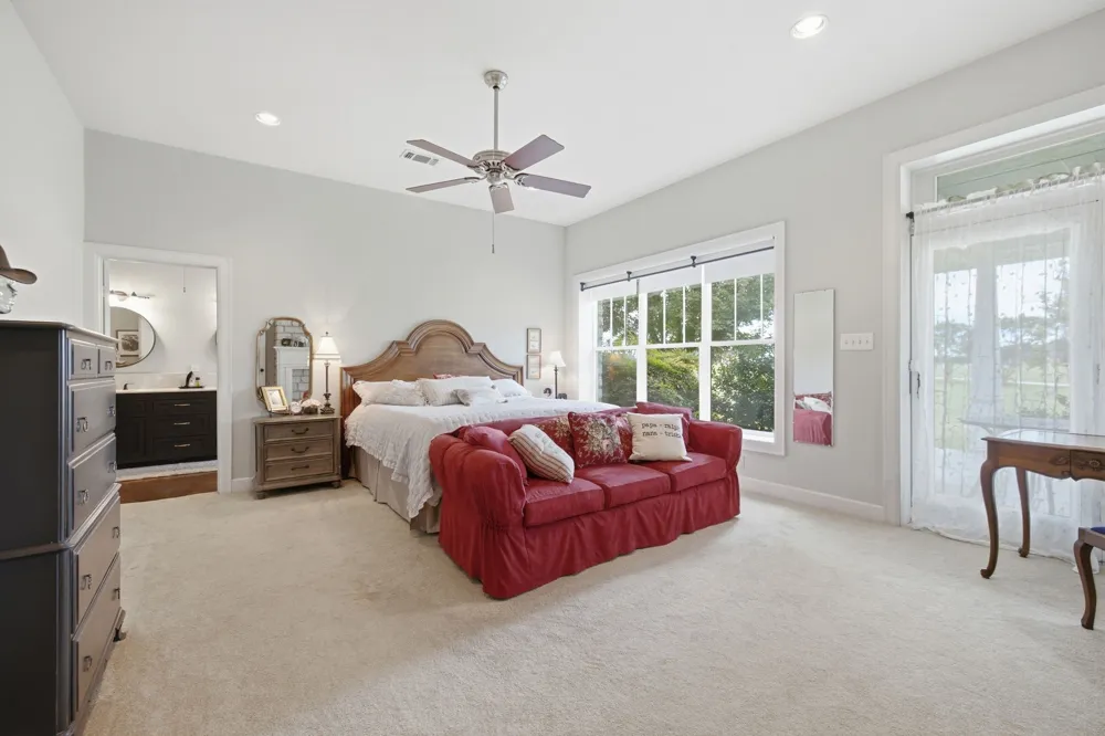 1808 Teller Bell Lane Granbury, TX 76049