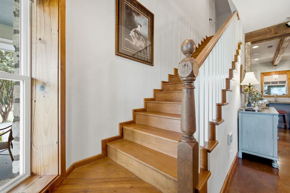 1808 Teller Bell Lane Granbury, TX 76049