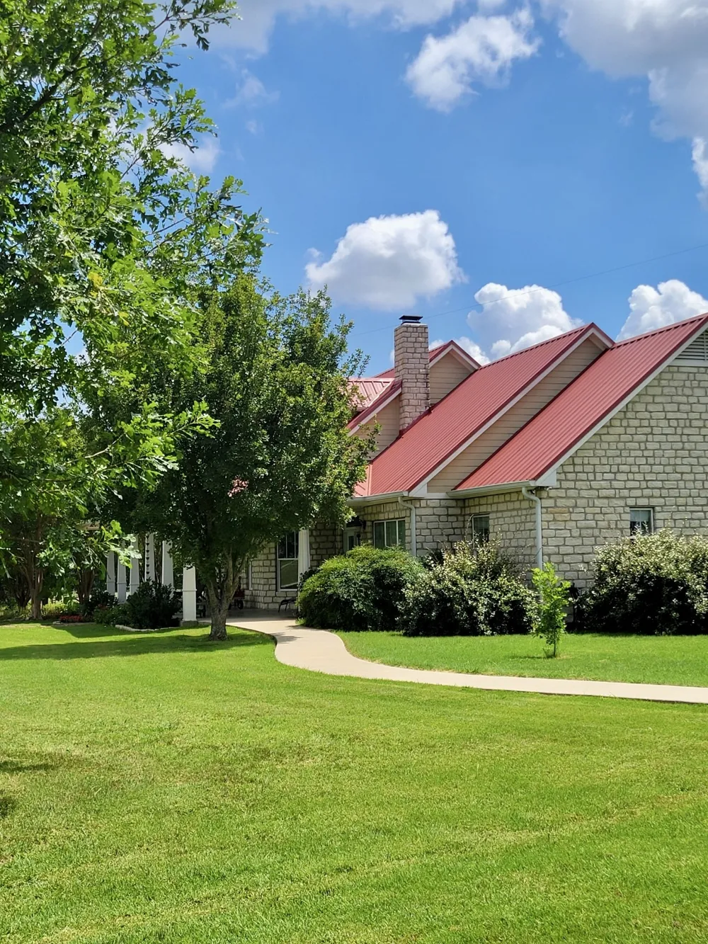 1808 Teller Bell Lane Granbury, TX 76049
