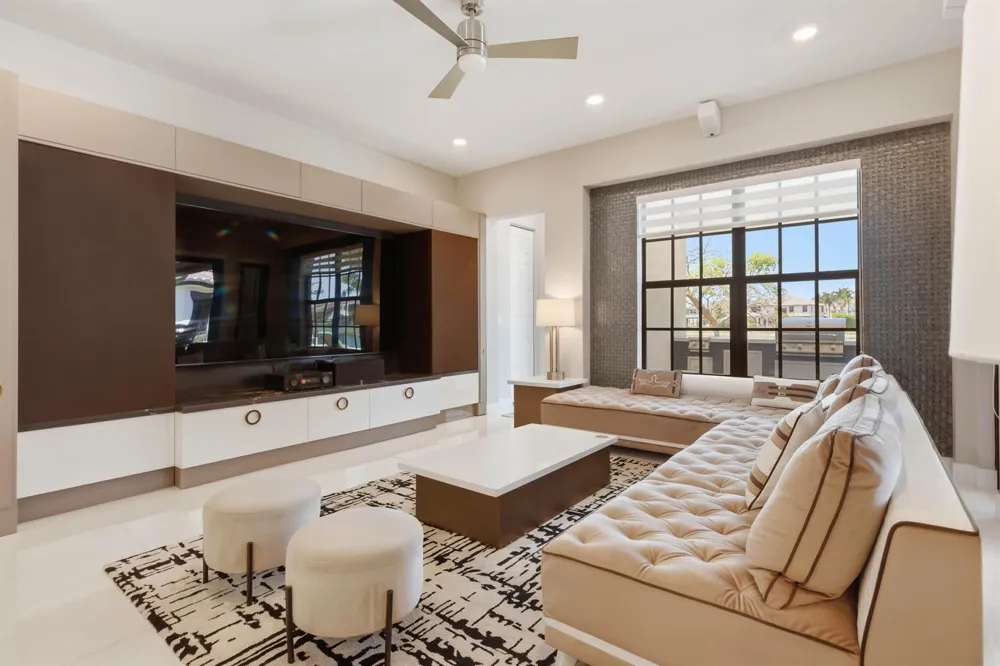 10271 Peninsula Place Parkland, FL 33076