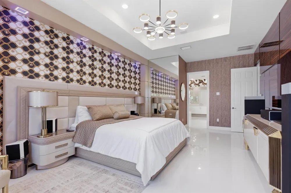10271 Peninsula Place Parkland, FL 33076
