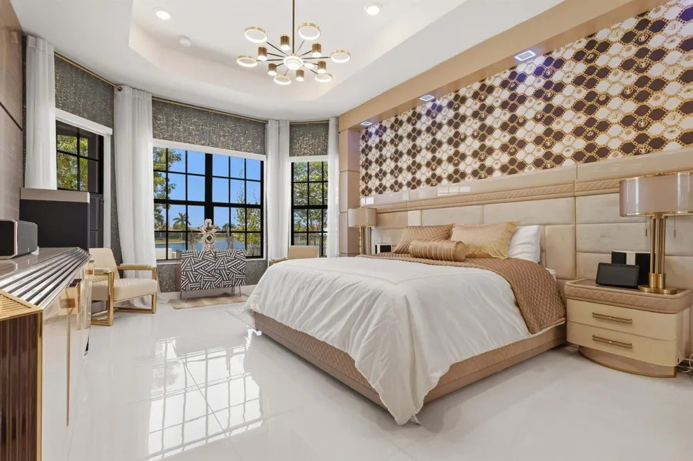 10271 Peninsula Place Parkland, FL 33076