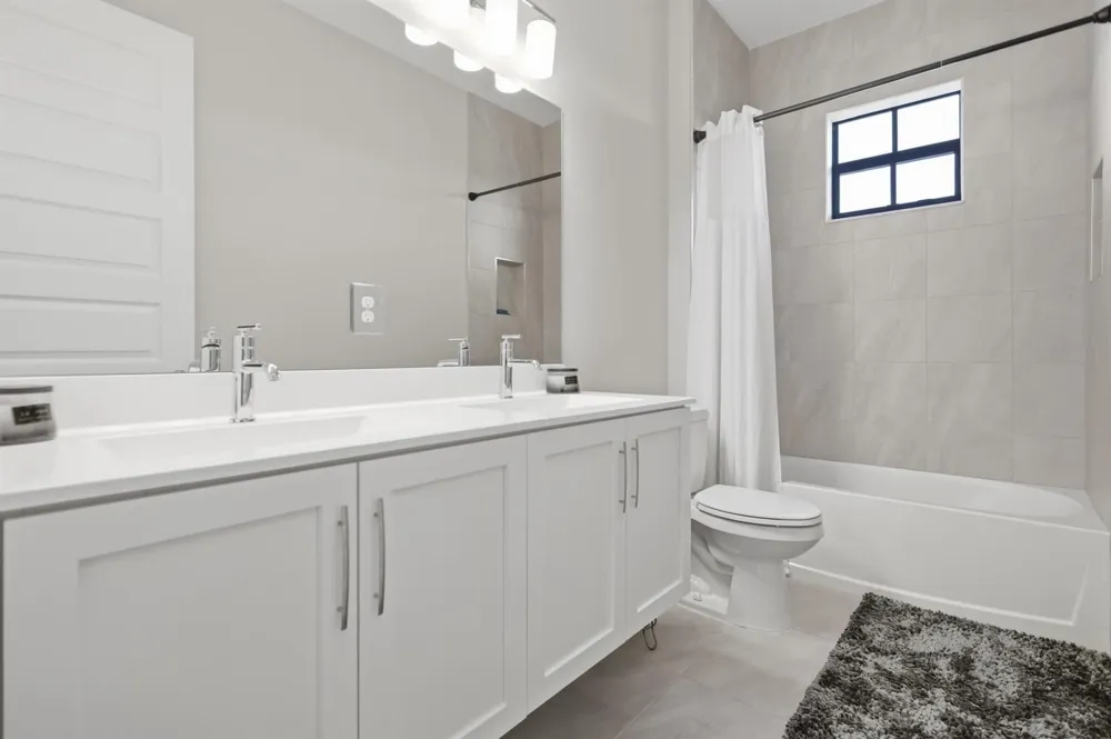 10271 Peninsula Place Parkland, FL 33076