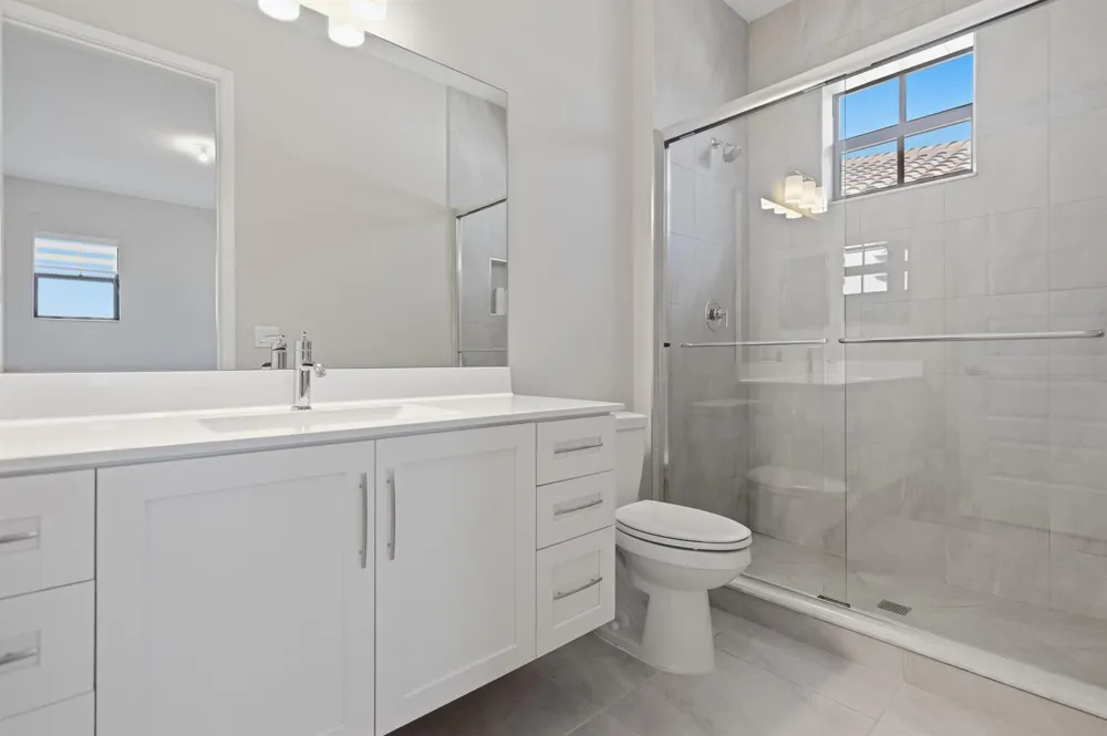 10271 Peninsula Place Parkland, FL 33076
