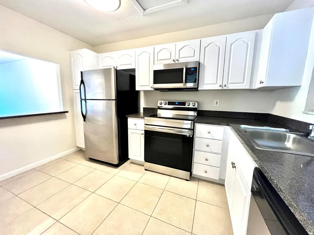 120 Sparrow Drive #Apt 302 Royal Palm Beach, FL 33411