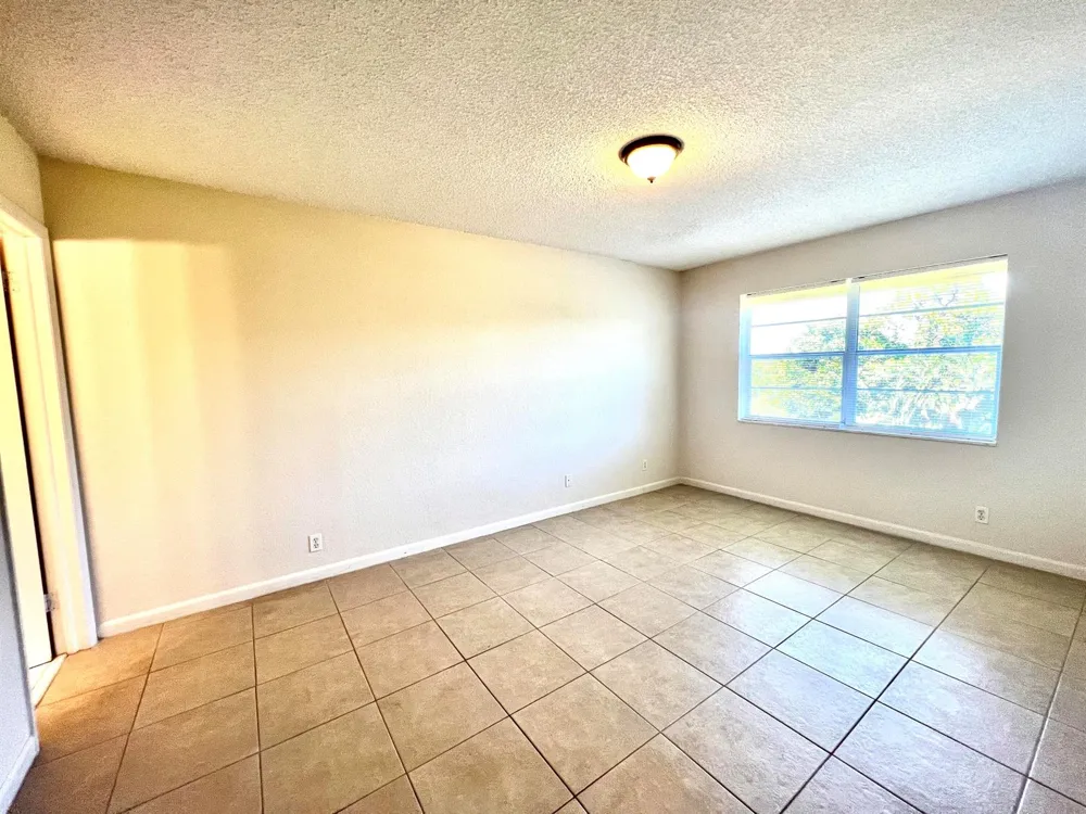 120 Sparrow Drive #Apt 302 Royal Palm Beach, FL 33411